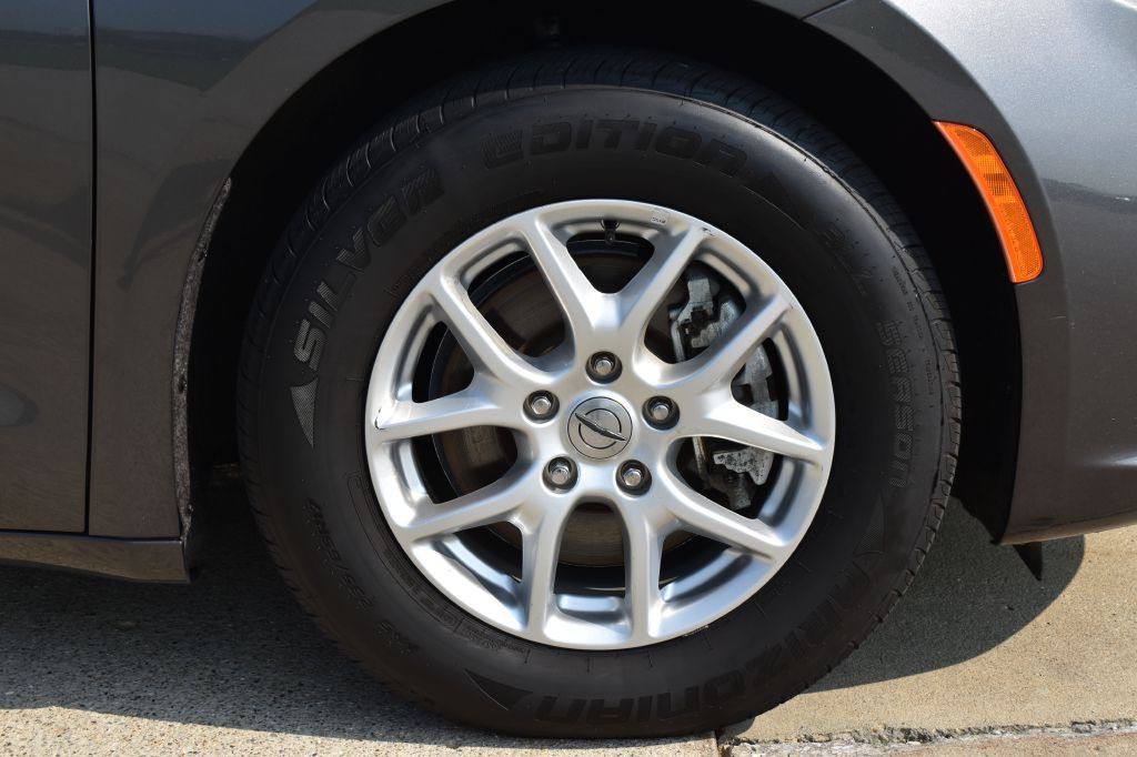 2021 Chrysler Pacifica Image 10