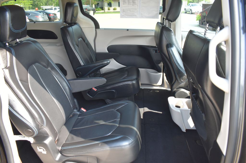 2021 Chrysler Pacifica Image 20