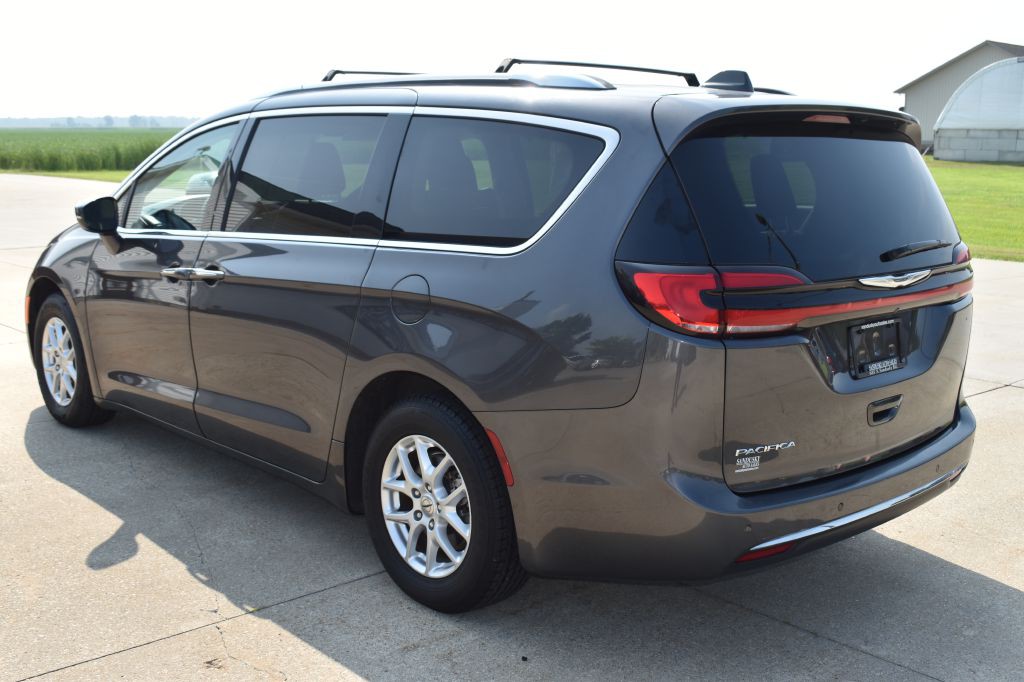 2021 Chrysler Pacifica Image 5