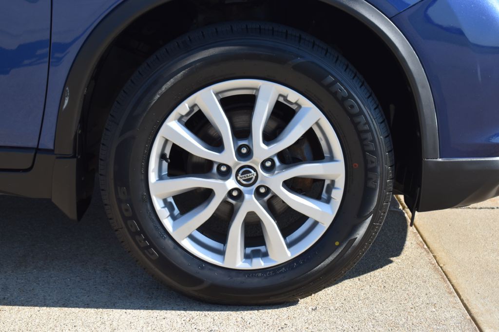 2020 Nissan Rogue Image 9