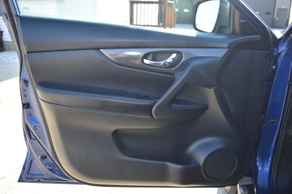 2020 Nissan Rogue Image 10