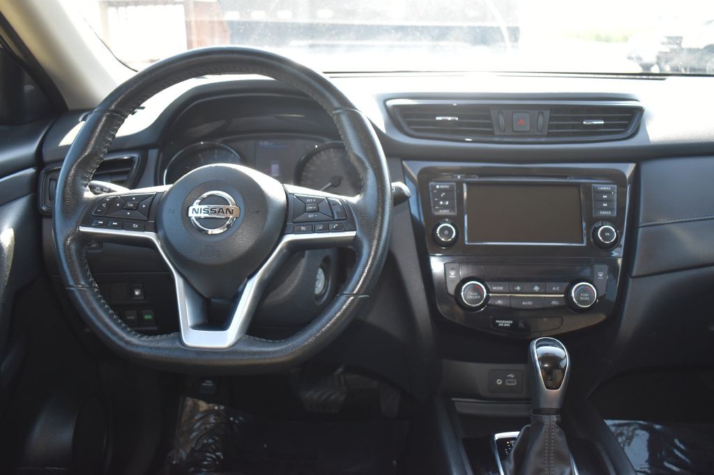 2020 Nissan Rogue Image 12