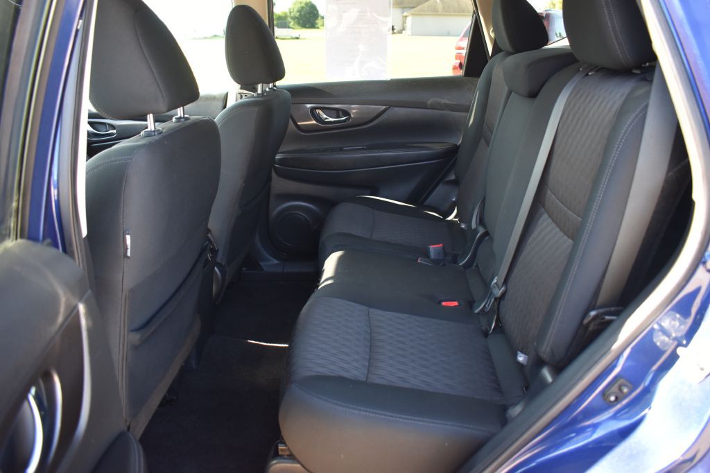 2020 Nissan Rogue Image 16