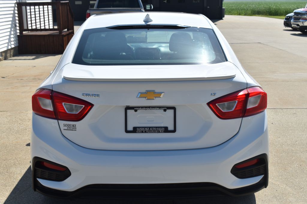 2018 Chevrolet Cruze Image 5