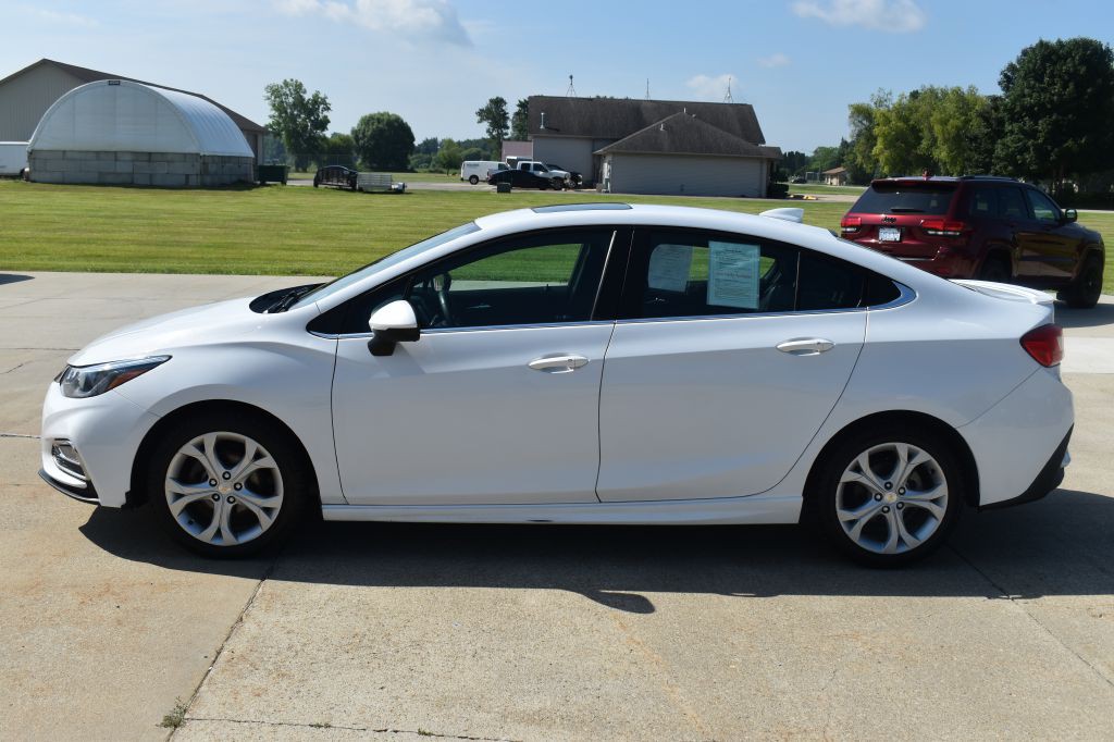 2018 Chevrolet Cruze Image 7