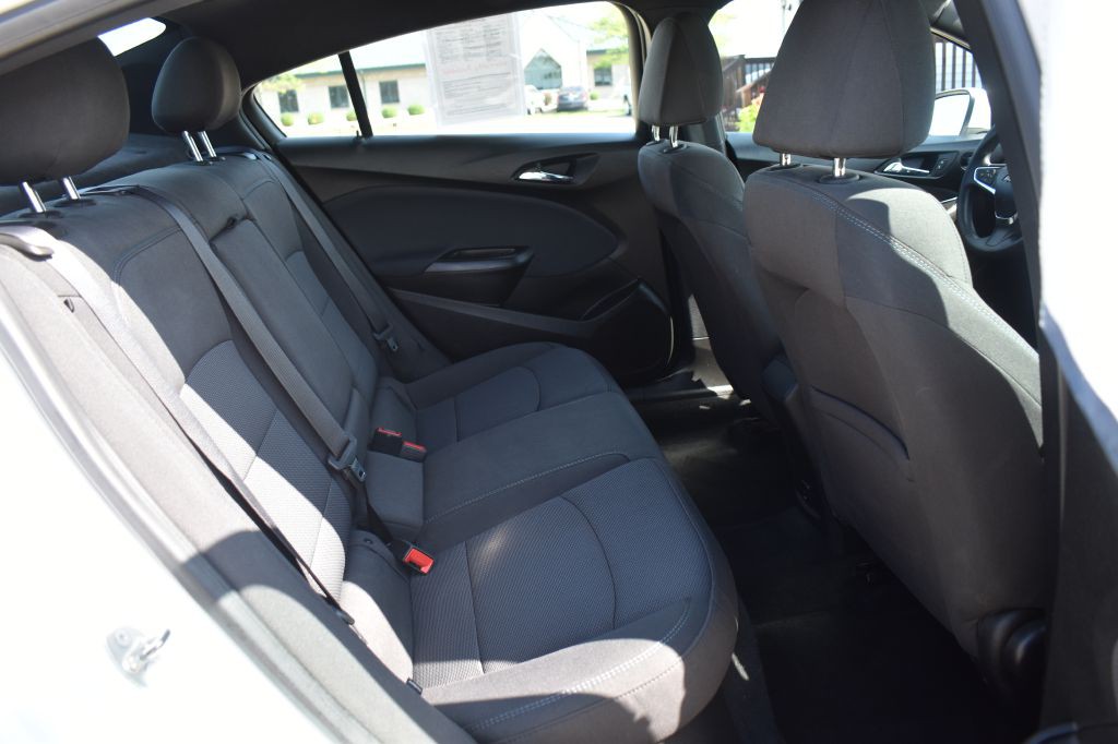 2018 Chevrolet Cruze Image 20