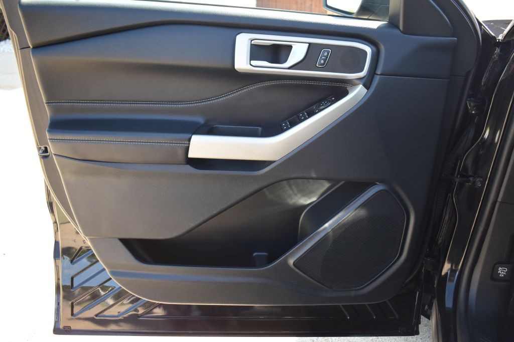 2022 Ford Explorer Image 11