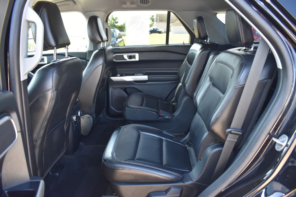 2022 Ford Explorer Image 18