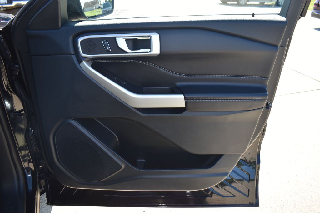 2022 Ford Explorer Image 24