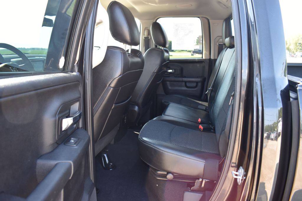 2016 RAM 1500 Image 16