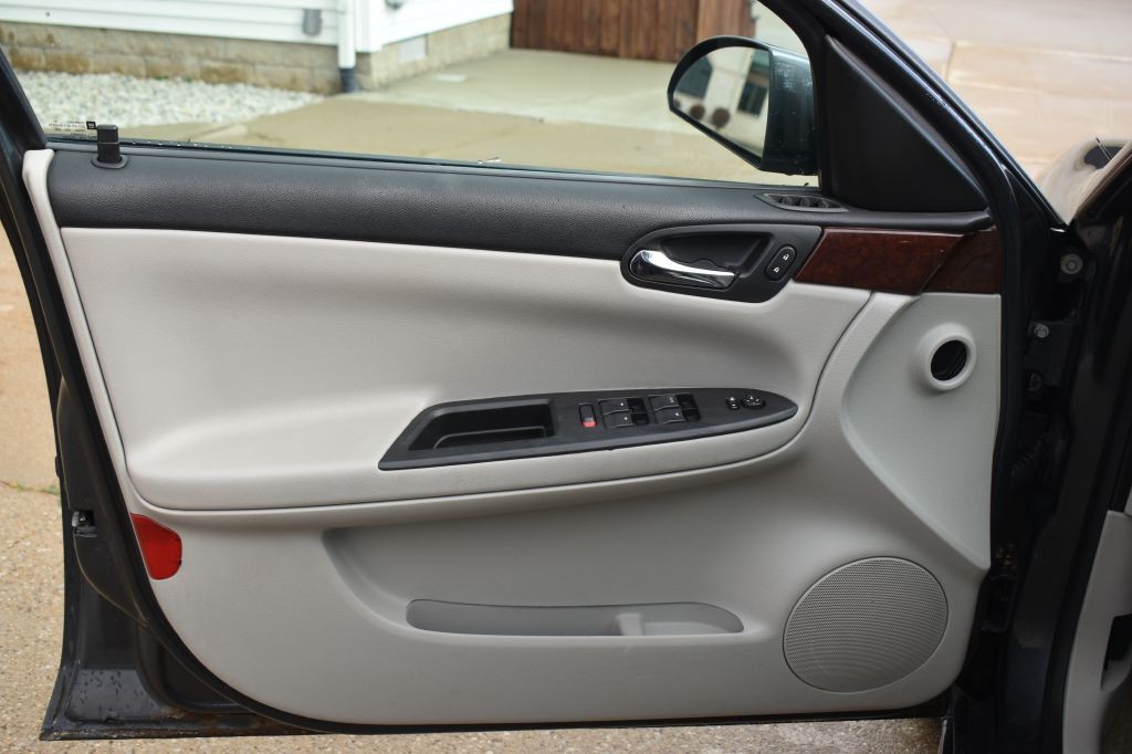 2010 Chevrolet Impala Image 10