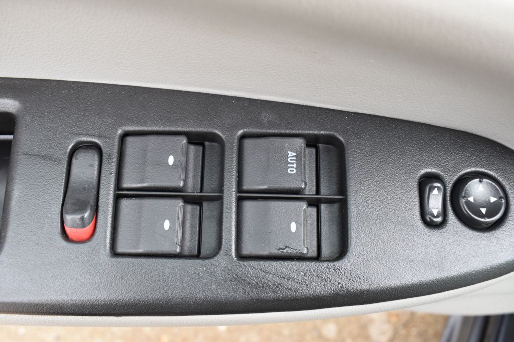 2010 Chevrolet Impala Image 11