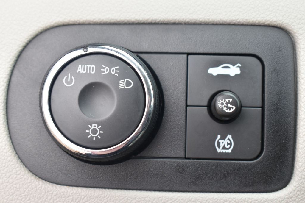 2010 Chevrolet Impala Image 19