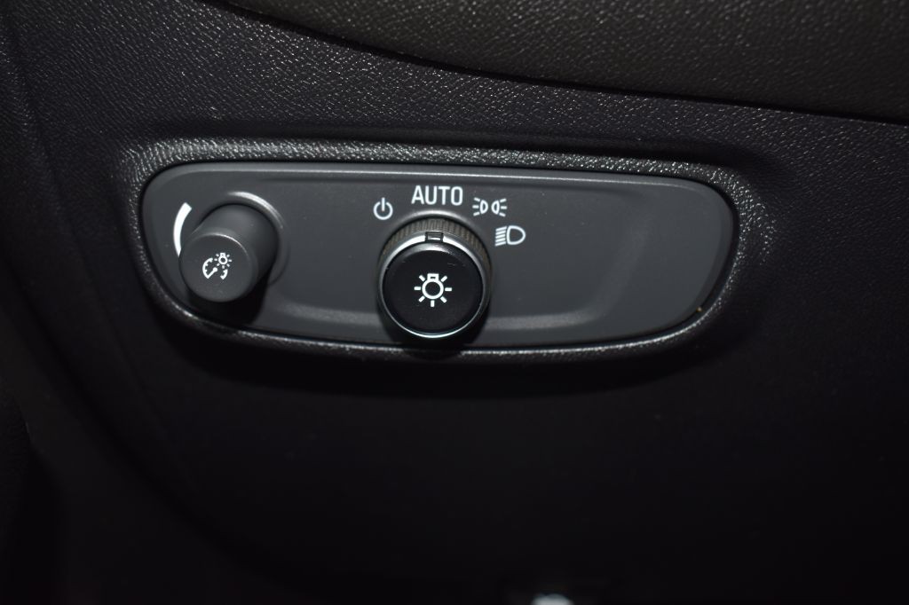 2019 Chevrolet Equinox Image 24