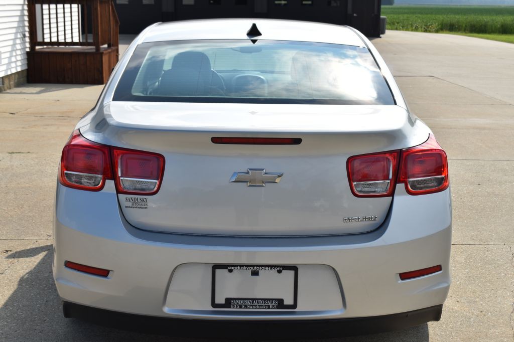 2013 Chevrolet Malibu Image 5