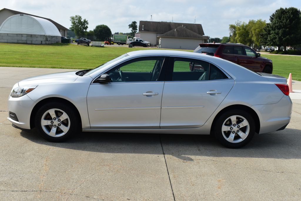 2013 Chevrolet Malibu Image 7