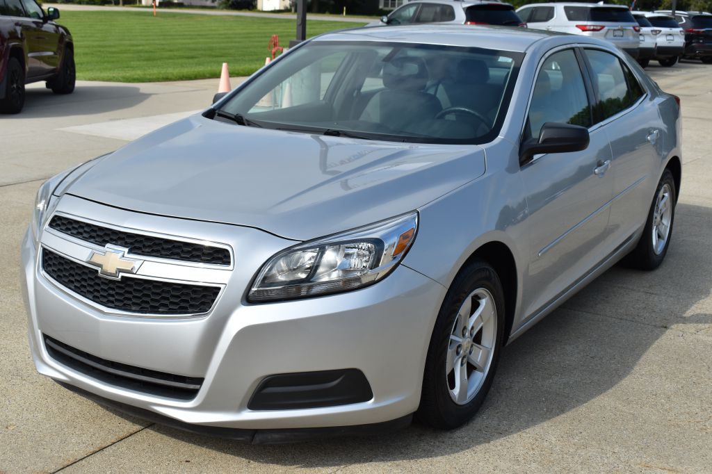 2013 Chevrolet Malibu Image 8