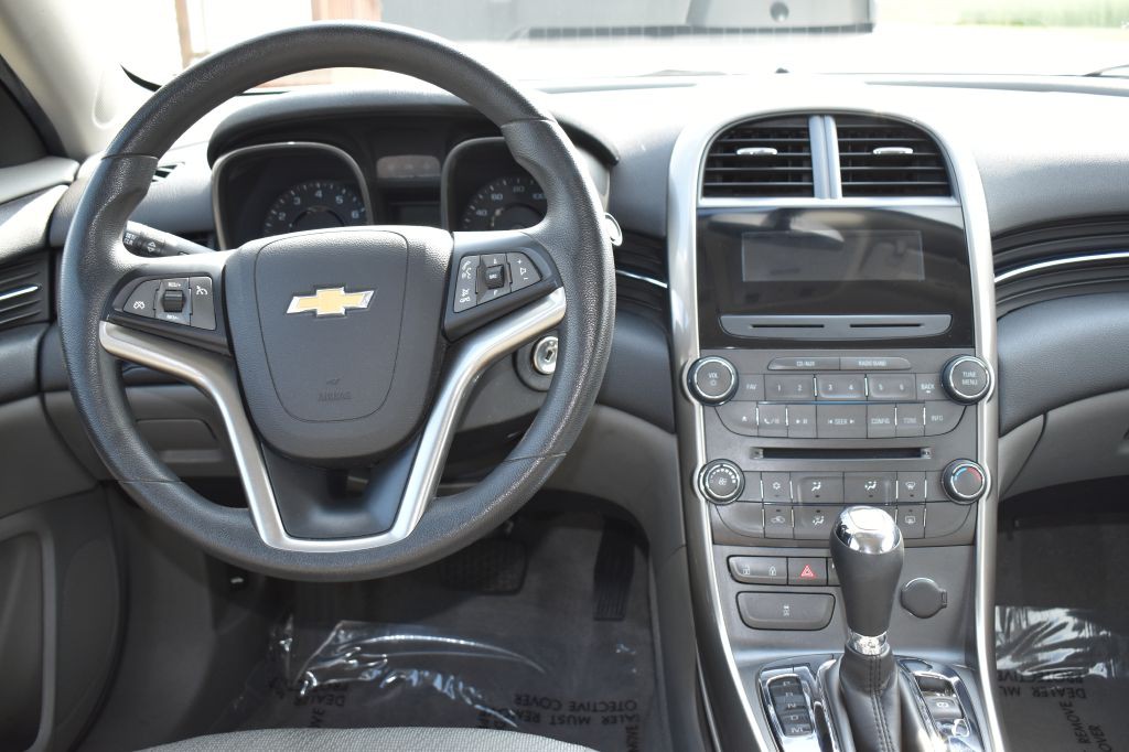 2013 Chevrolet Malibu Image 13