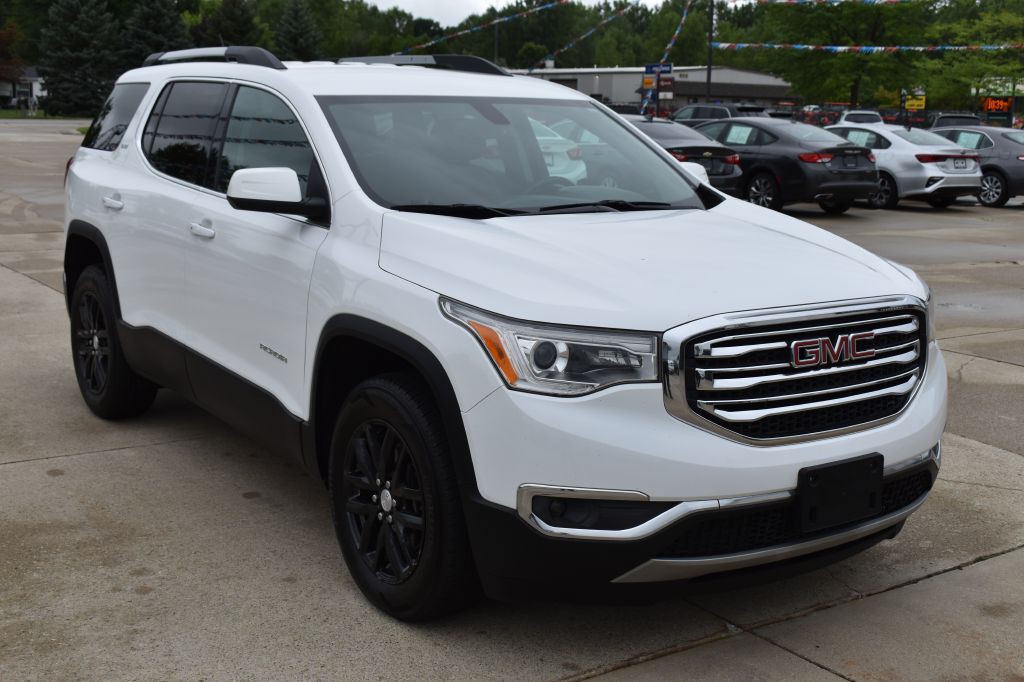 2019 GMC Acadia Image 1