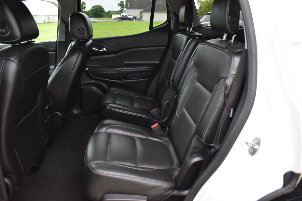 2019 GMC Acadia Image 28