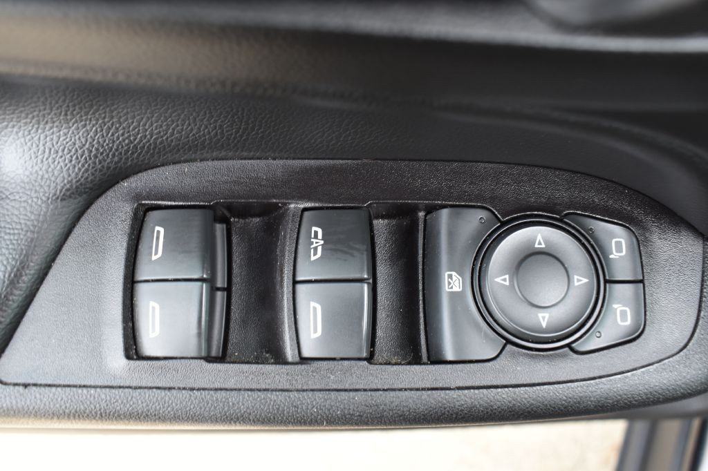 2019 Chevrolet Equinox Image 14
