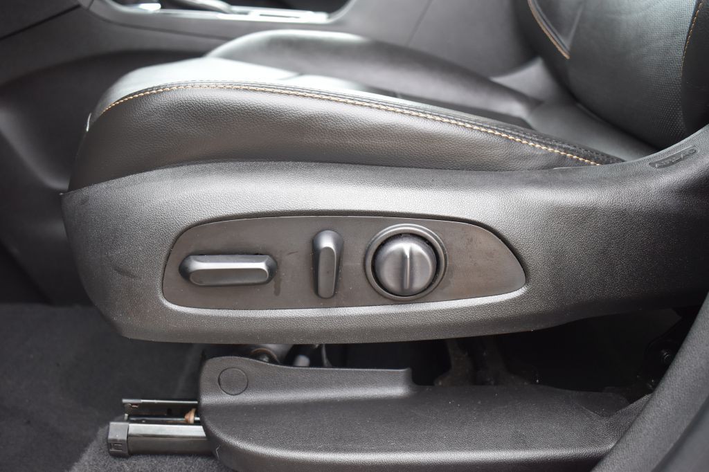 2019 Chevrolet Equinox Image 16