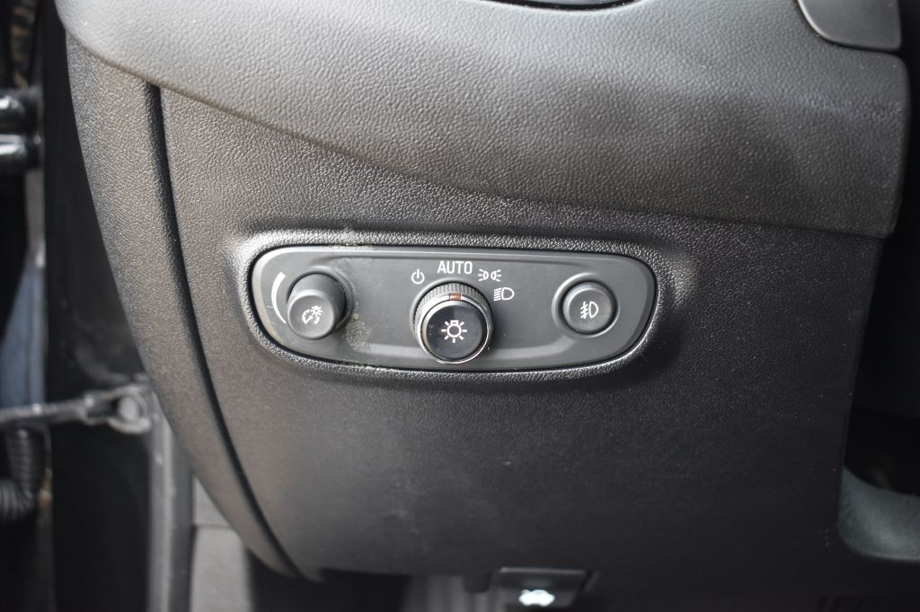2019 Chevrolet Equinox Image 25