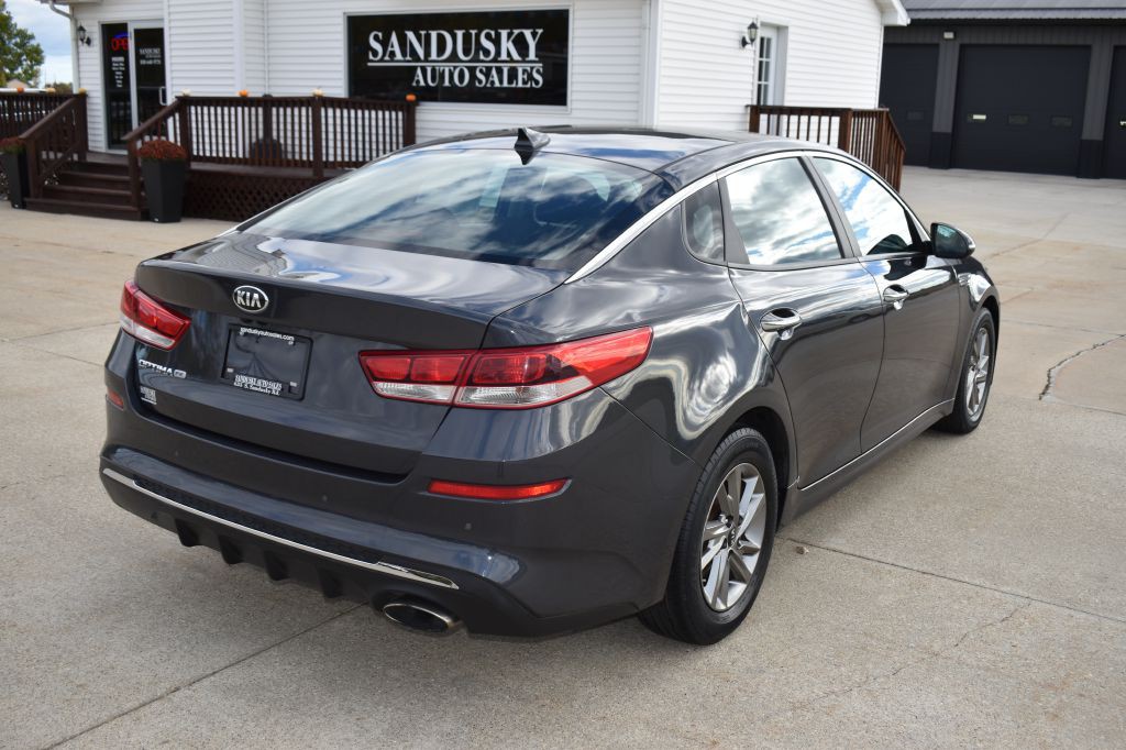2019 Kia Optima Image 4