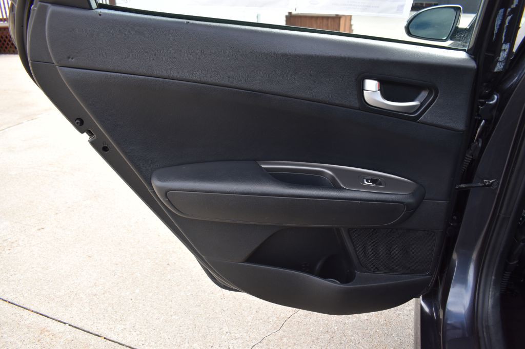 2019 Kia Optima Image 21