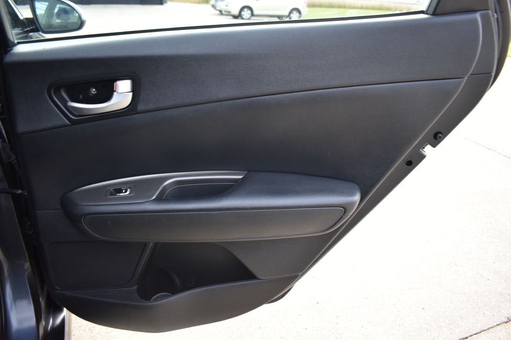 2019 Kia Optima Image 23