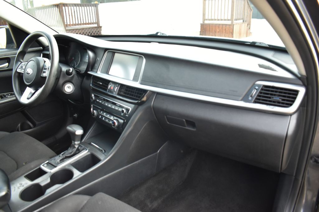 2019 Kia Optima Image 28