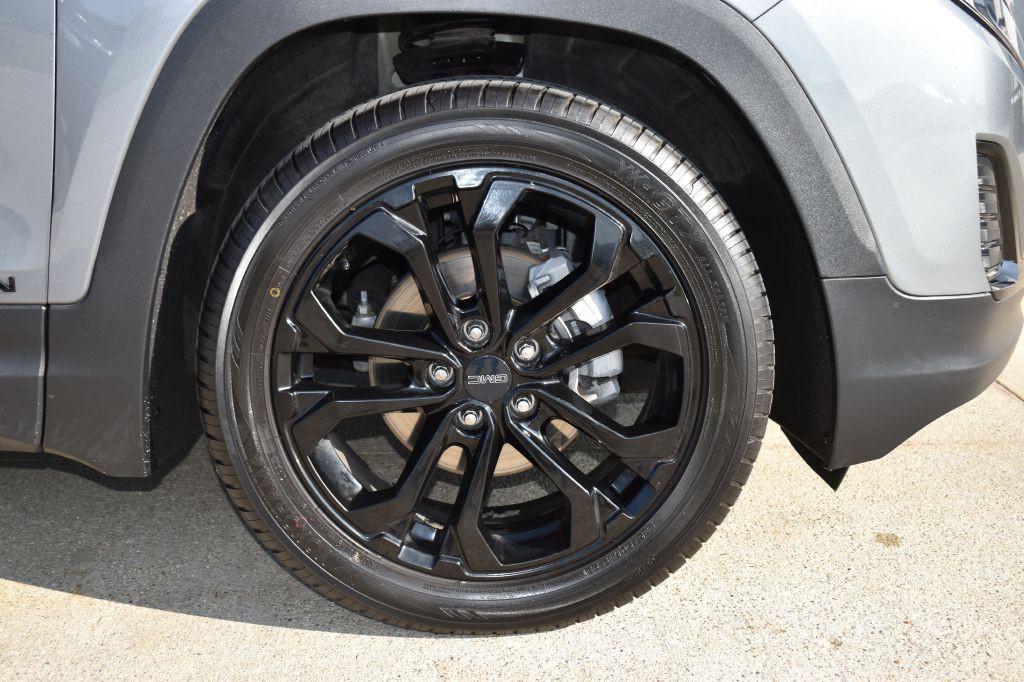 2020 GMC Terrain Image 11