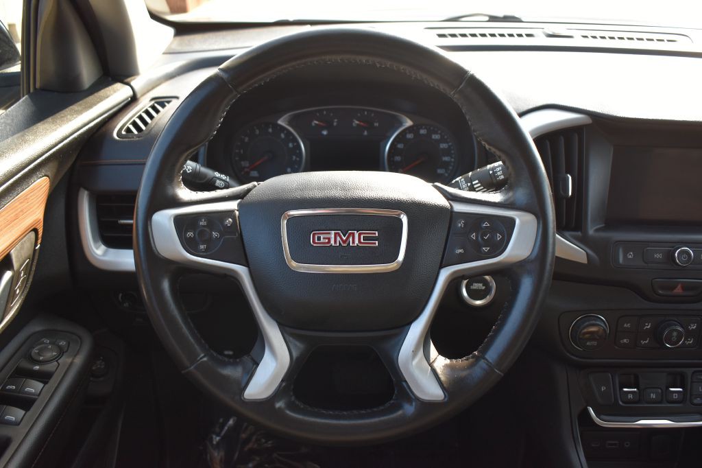 2020 GMC Terrain Image 22