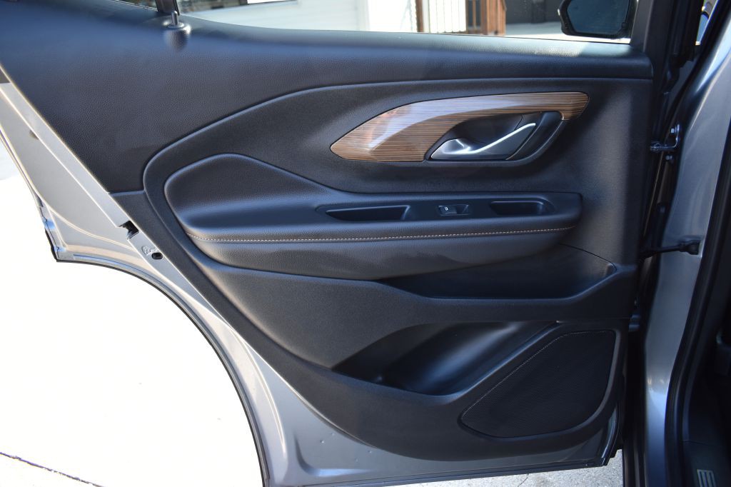 2020 GMC Terrain Image 27