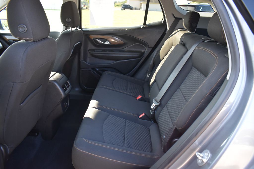 2020 GMC Terrain Image 28
