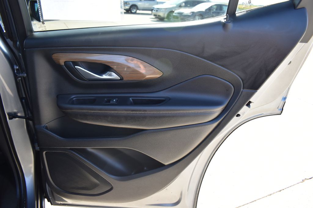 2020 GMC Terrain Image 31