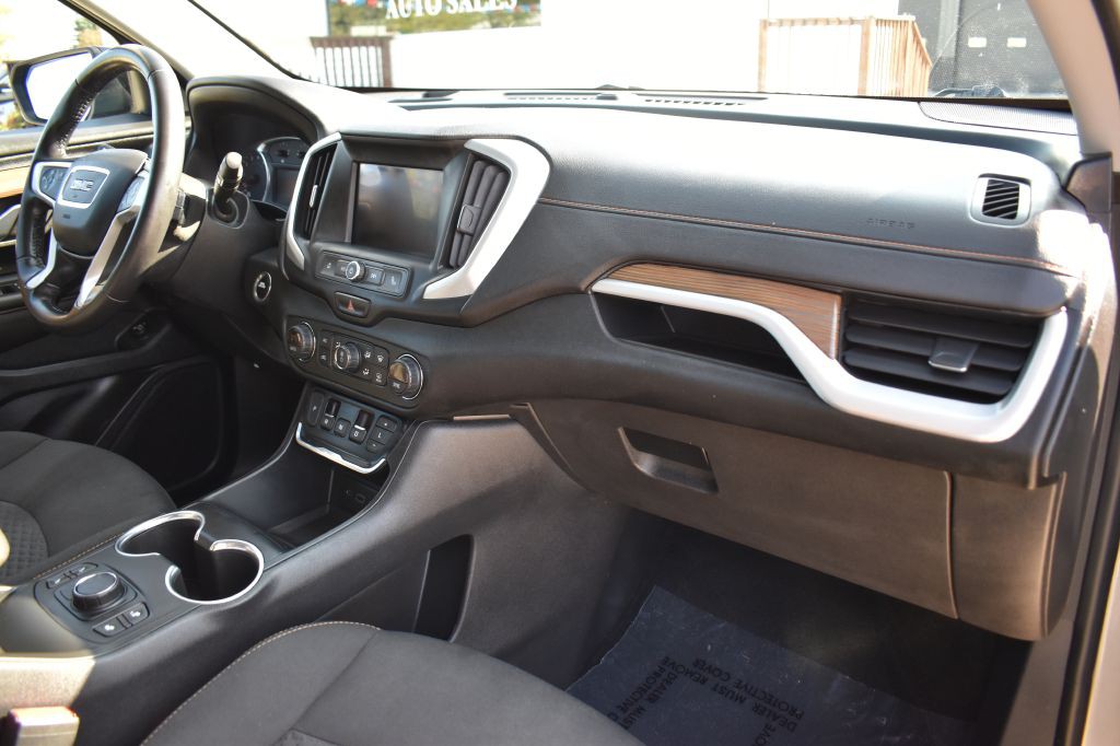 2020 GMC Terrain Image 36