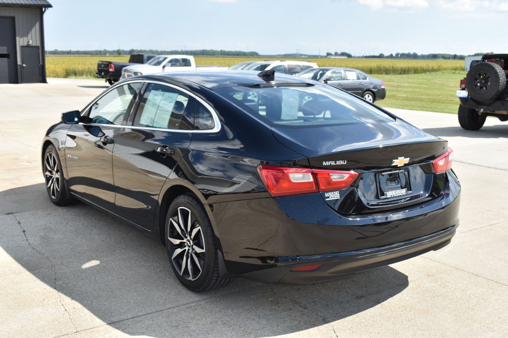 2017 Chevrolet Malibu Image 6