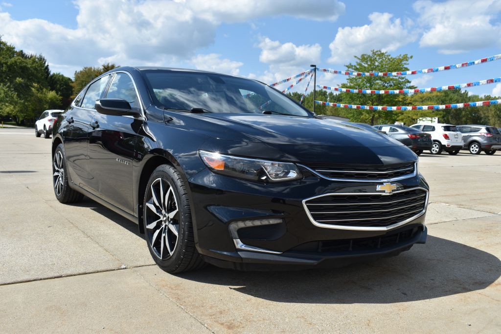 2017 Chevrolet Malibu Image 10