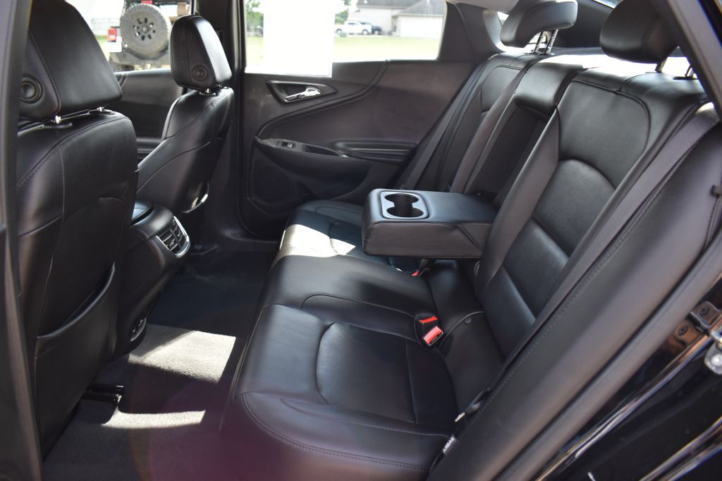 2017 Chevrolet Malibu Image 25