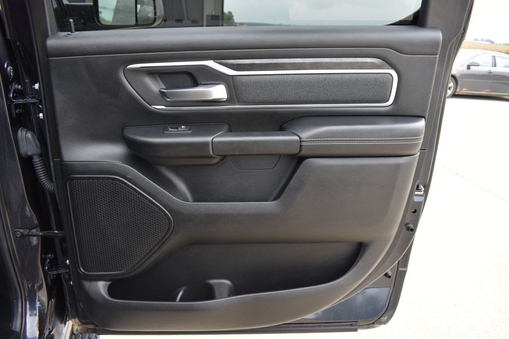 2019 RAM 1500 Image 32