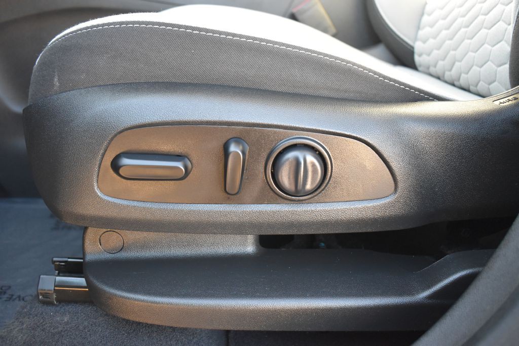 2020 Chevrolet Equinox Image 14