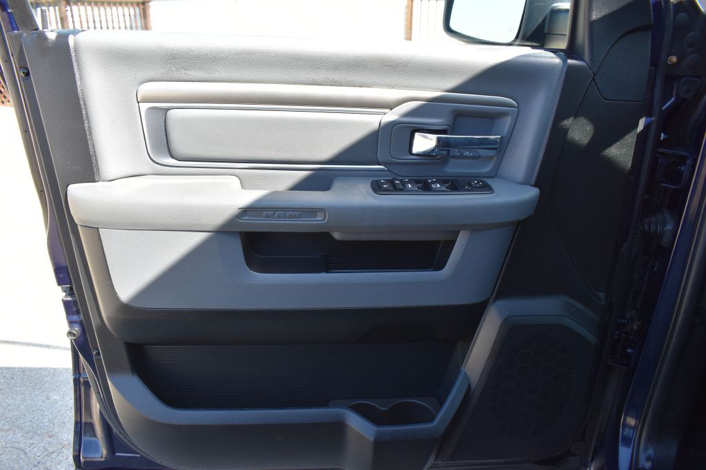 2017 RAM 1500 Image 11