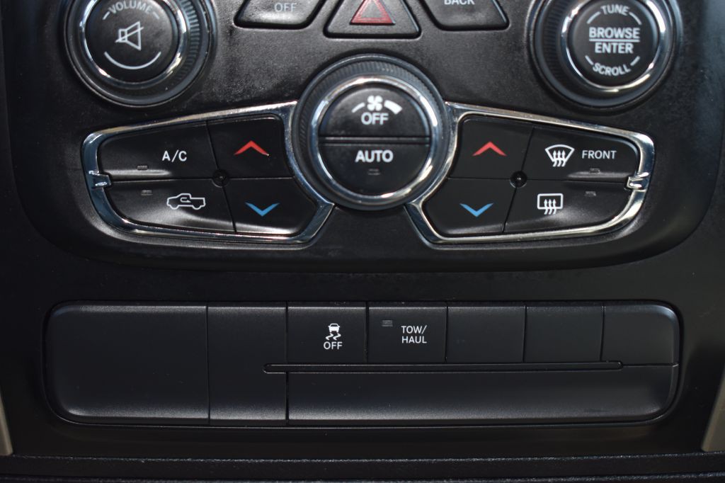2017 RAM 1500 Image 17