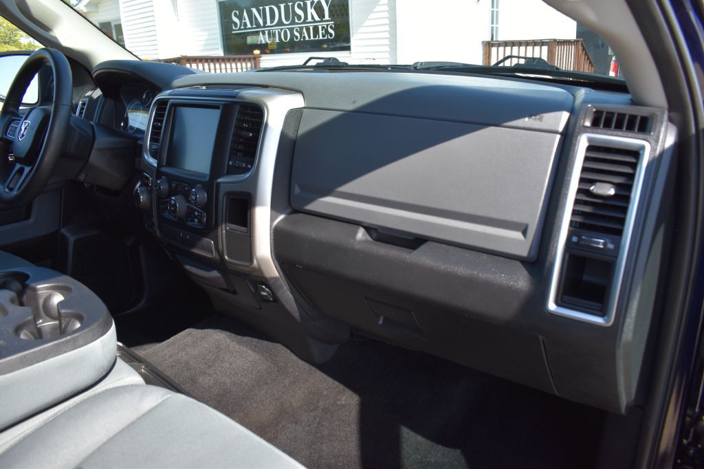 2017 RAM 1500 Image 32