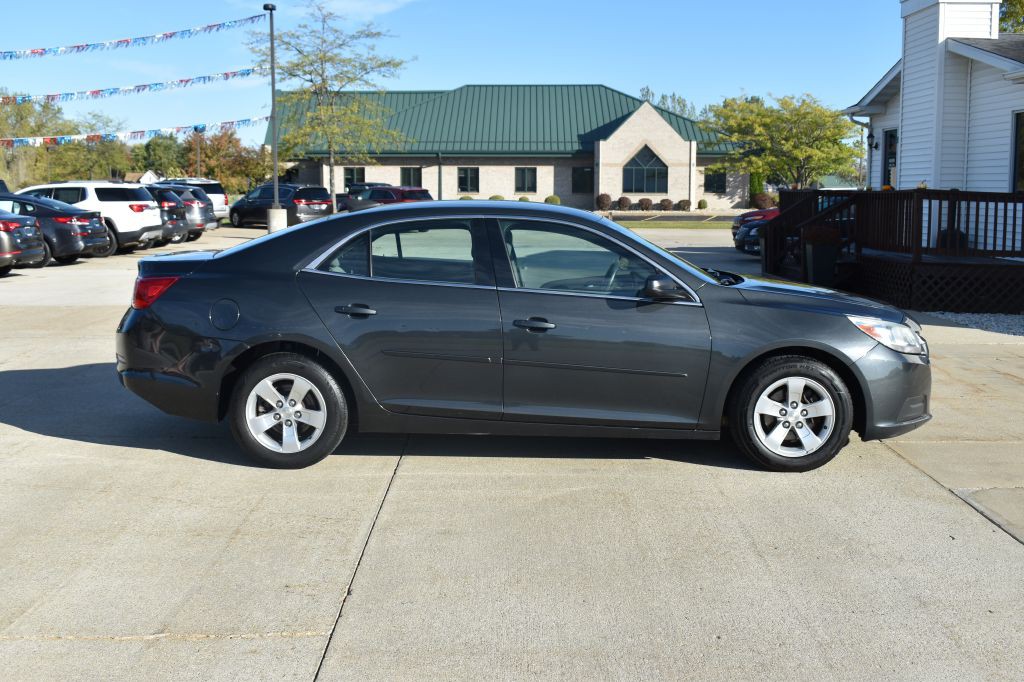 2015 Chevrolet Malibu Image 4