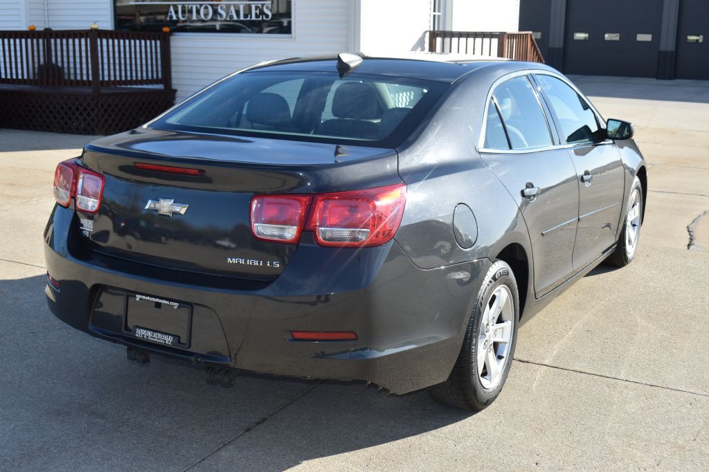 2015 Chevrolet Malibu Image 5