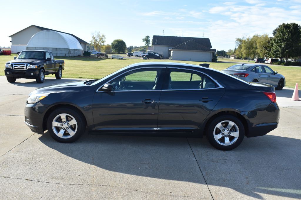 2015 Chevrolet Malibu Image 8