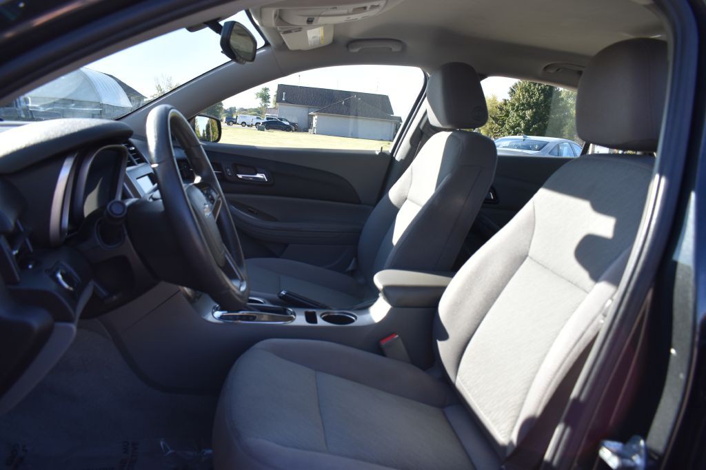 2015 Chevrolet Malibu Image 15