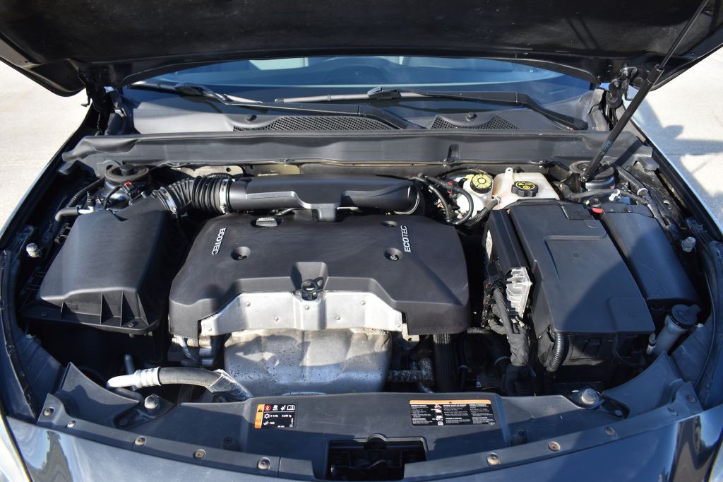 2015 Chevrolet Malibu Image 35
